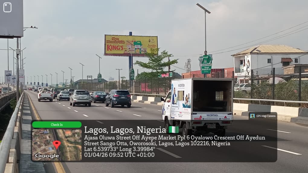Unipole billboard
