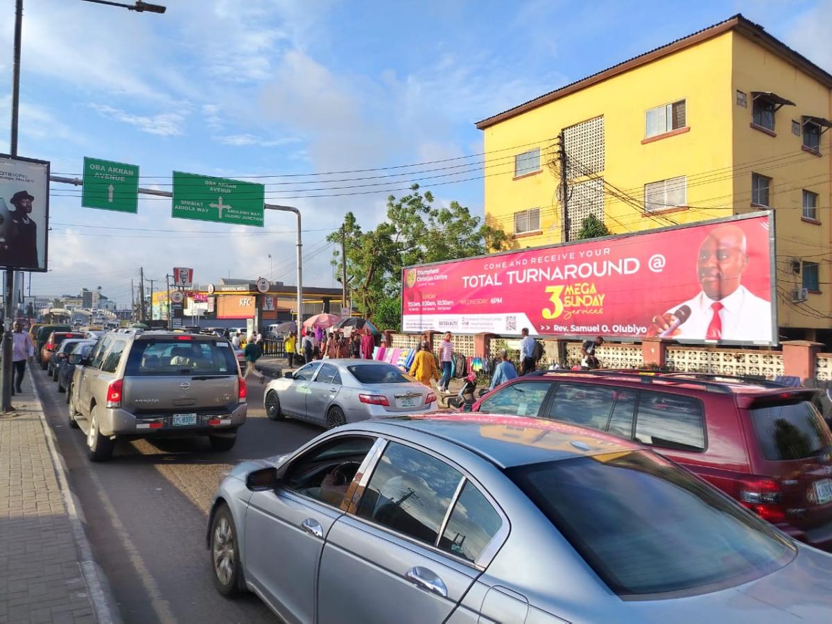 Strategically positioned 96 Sheet billboard located in the heart of Ikeja