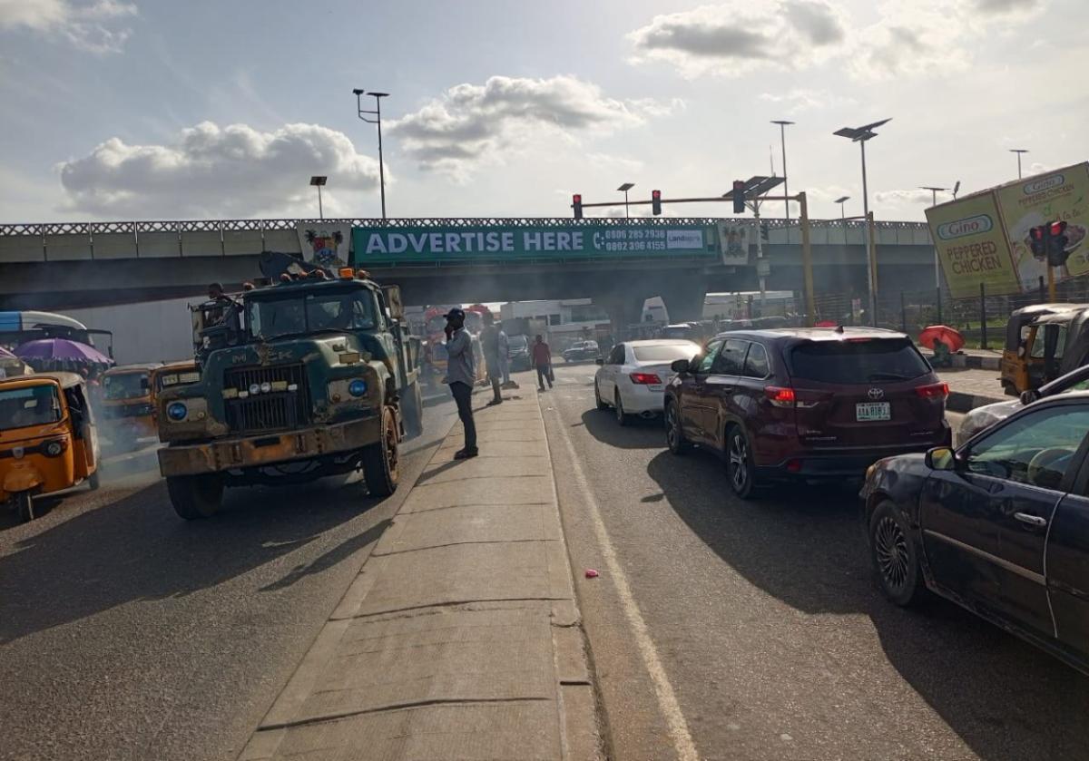 Location: by Jubilee Bridge, old Abeokuta Expressway, Abule Egba Lagos 